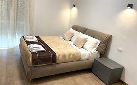 Fiera Rooms
